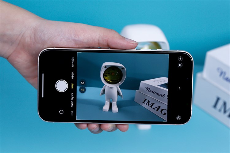 Điện thoại iPhone 13 512GB Màu Trắng