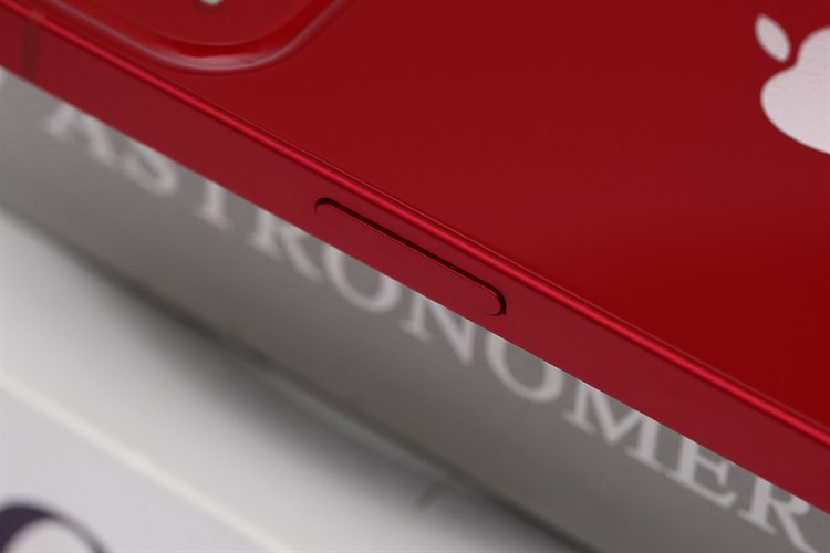Điện thoại iPhone 13 256GB Màu Đỏ