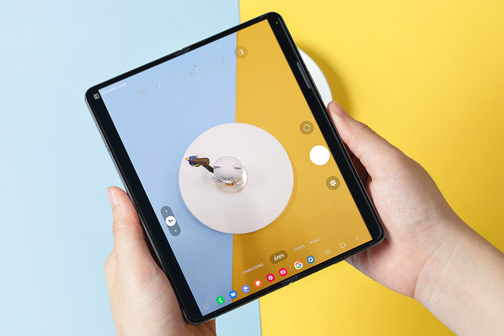 Điện thoại Samsung Galaxy Z Fold4 5G 256GB Màu Xanh rêu
