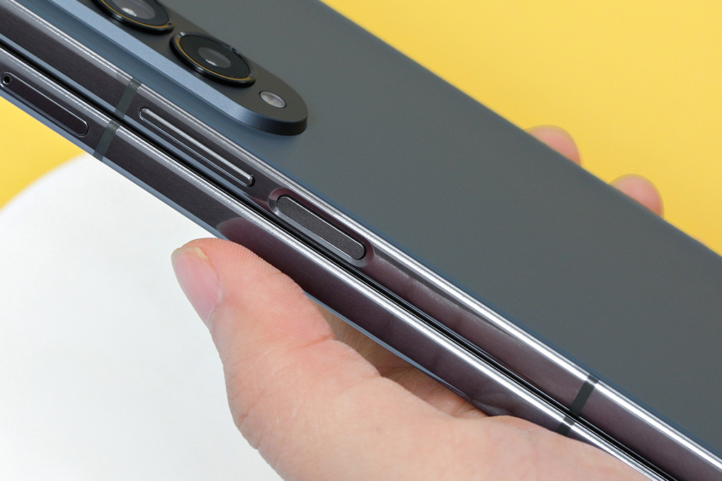 Điện thoại Samsung Galaxy Z Fold4 5G 256GB Màu Xanh rêu
