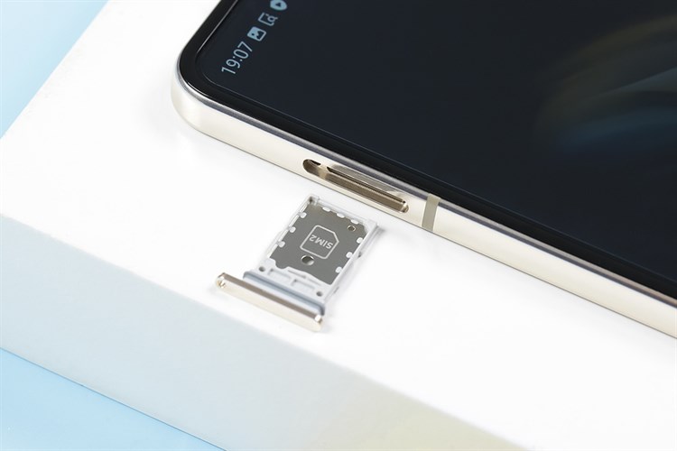 Điện thoại Samsung Galaxy Z Fold4 5G 256GB Màu Kem