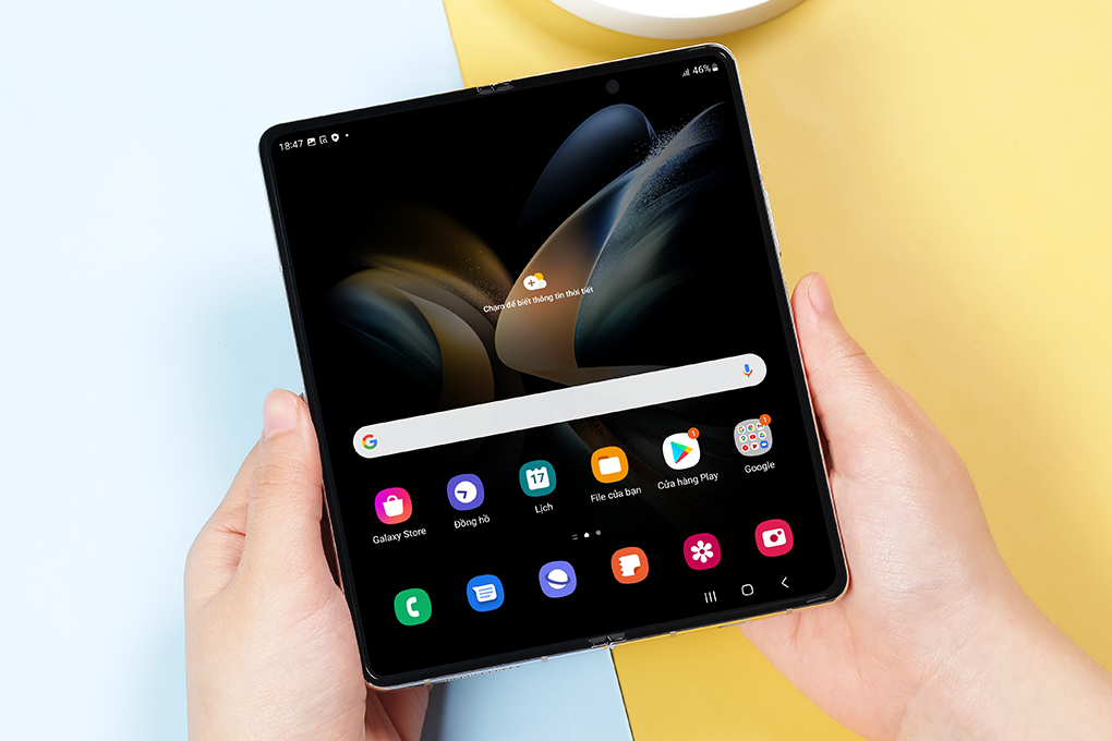 Điện thoại Samsung Galaxy Z Fold4 5G 256GB Màu Kem