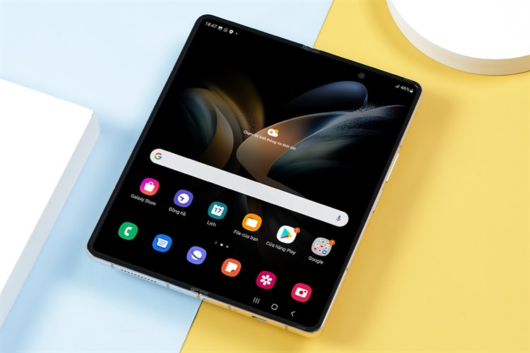 Điện thoại Samsung Galaxy Z Fold4 5G 256GB Màu Kem
