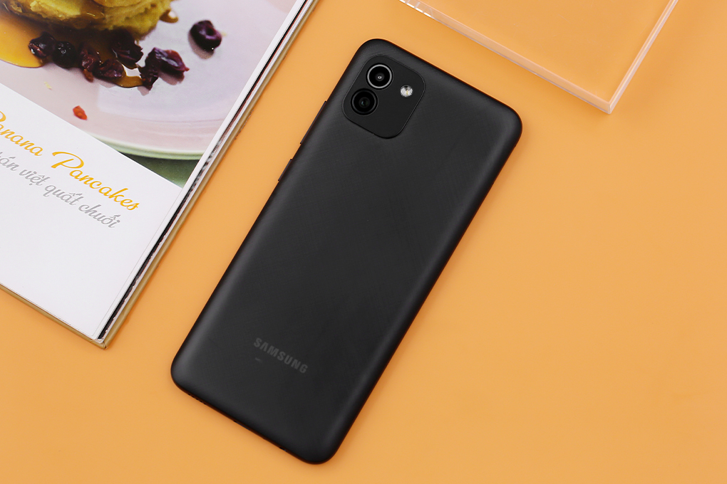 Điện thoại Samsung Galaxy A03 3GB