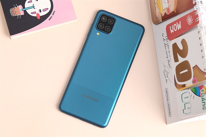 Điện thoại Samsung Galaxy A12 4GB (2021)