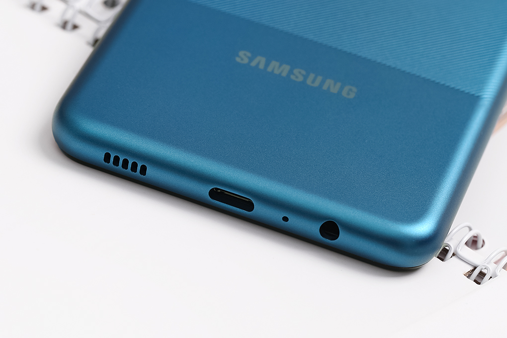 Điện thoại Samsung Galaxy A12 4GB (2021)