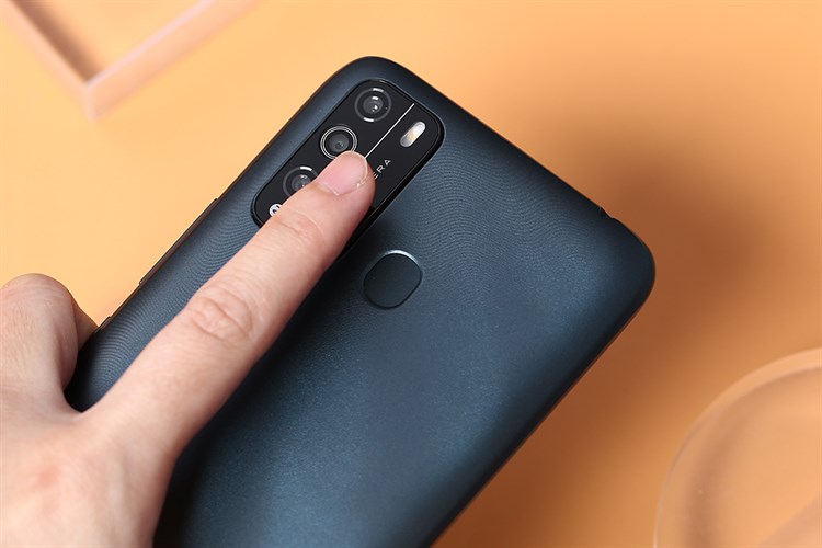 Điện thoại Itel L6502