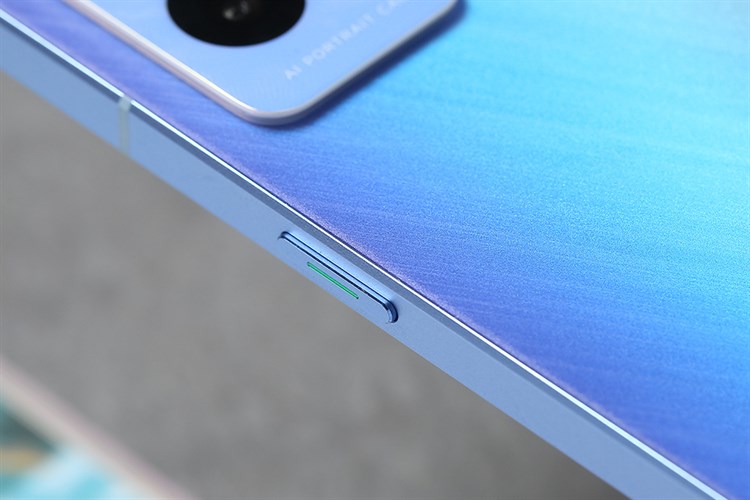 Điện thoại OPPO Reno7 Pro 5G Màu Xanh dương nhạt