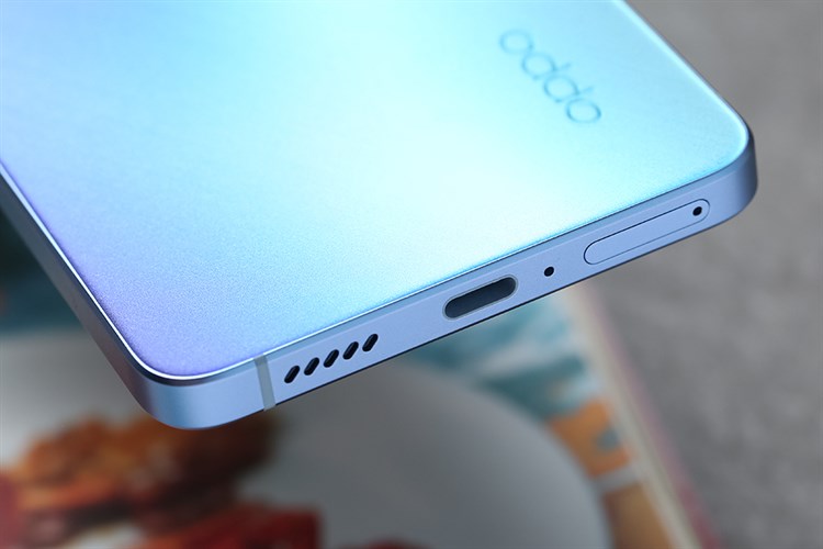 Điện thoại OPPO Reno7 Pro 5G Màu Xanh dương nhạt