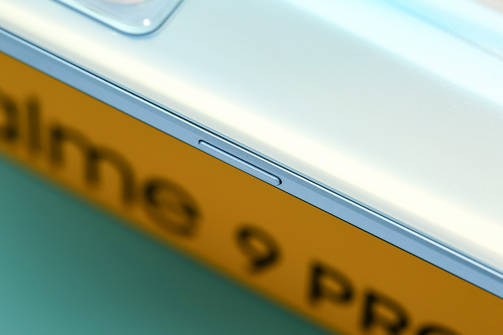 Điện thoại realme 9 Pro+ 5G Màu Xanh Dương