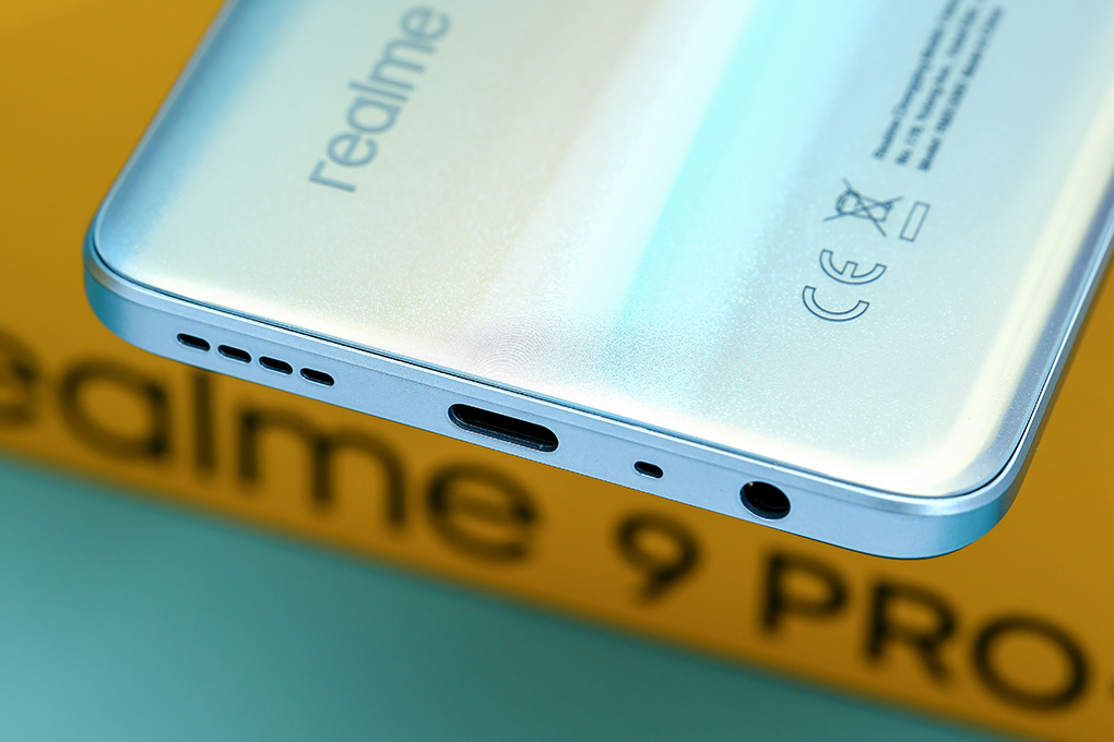 Điện thoại realme 9 Pro+ 5G Màu Xanh Dương