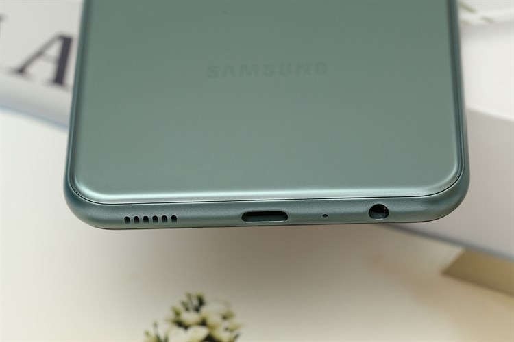 Điện thoại Samsung Galaxy M33 5G Màu Xanh lá