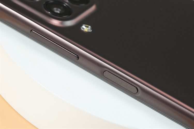 Điện thoại Samsung Galaxy M33 5G Màu Nâu