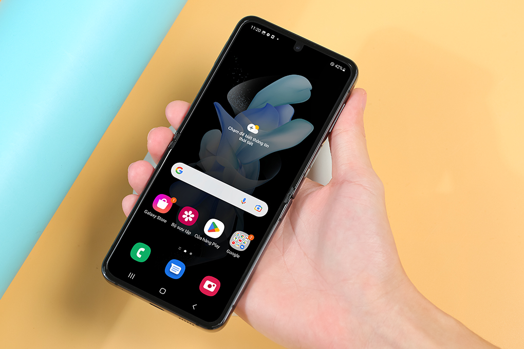 Điện thoại Samsung Galaxy Z Flip4 5G 128GB Màu Xám
