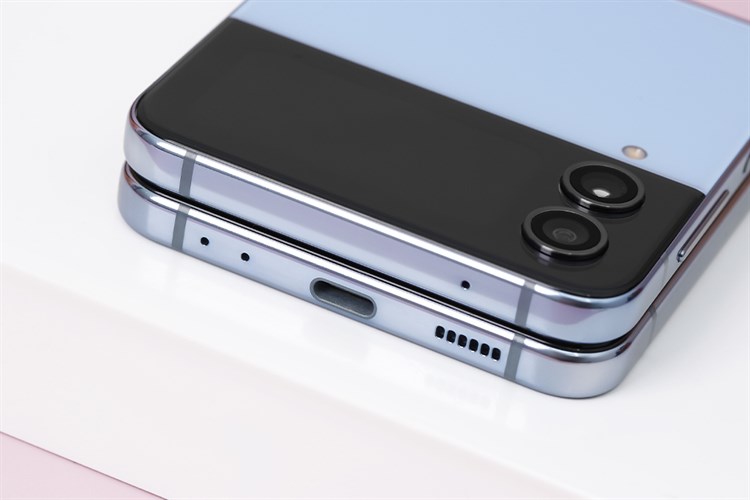 Điện thoại Samsung Galaxy Z Flip4 5G 128GB