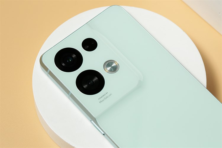 Điện thoại OPPO Reno8 Pro 5G Màu Xanh ngọc