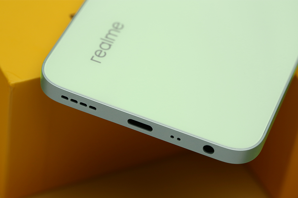 Điện thoại realme C35 64GB Màu Xanh ngọc