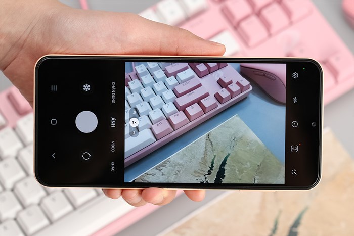 Điện thoại Samsung Galaxy A13 4GB