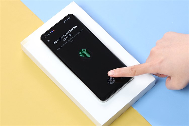 Điện thoại OPPO Reno8 5G Màu Vàng