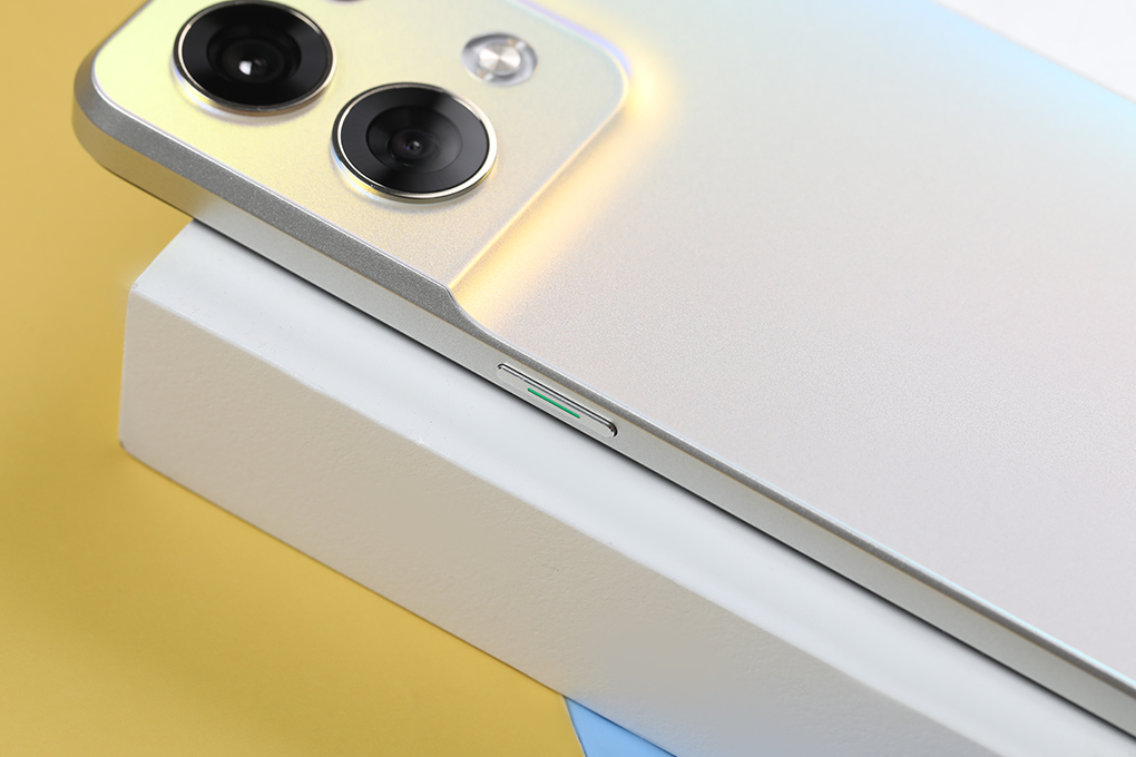 Điện thoại OPPO Reno8 5G Màu Vàng đồng