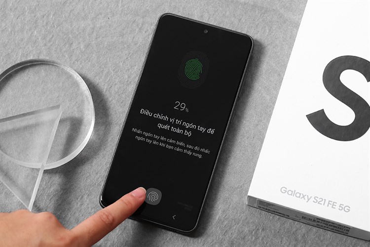 Điện thoại Samsung Galaxy S21 FE 5G (6GB/128GB) Màu Xám đậm
