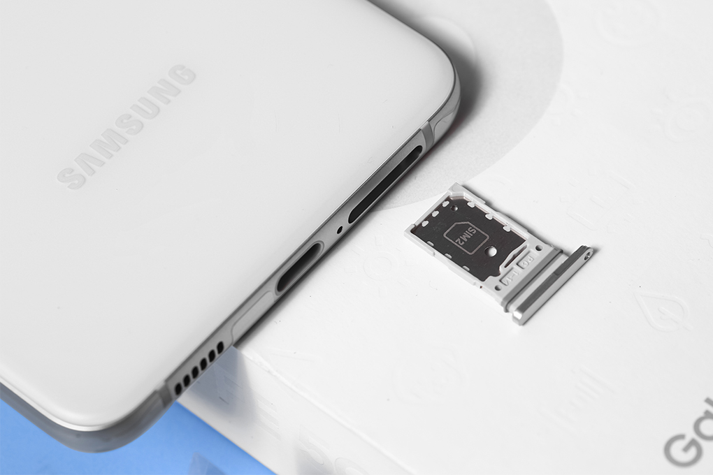 Điện thoại Samsung Galaxy S21 FE 5G (6GB/128GB) Màu Trắng