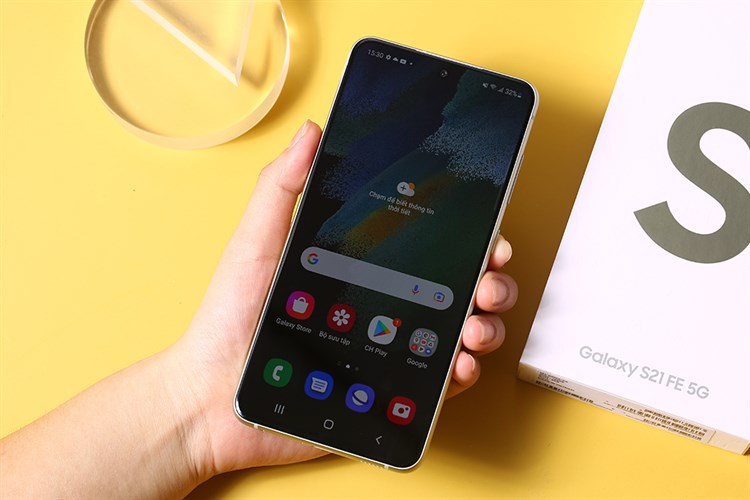 Điện thoại Samsung Galaxy S21 FE 5G (6GB/128GB) Màu Xanh lá nhạt
