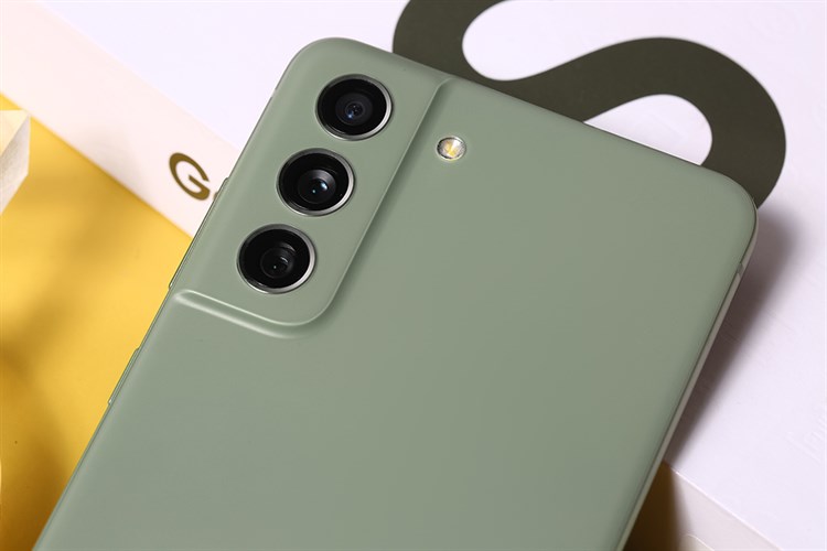 Điện thoại Samsung Galaxy S21 FE 5G (6GB/128GB) Màu Xanh lá nhạt