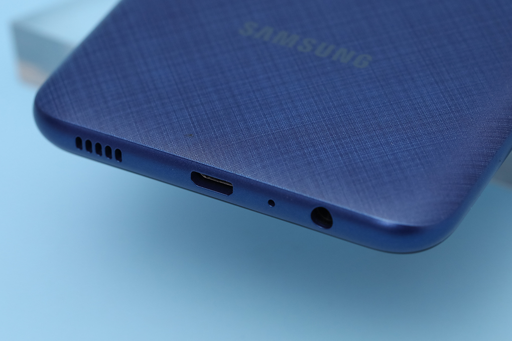 Điện thoại Samsung Galaxy A03 4GB