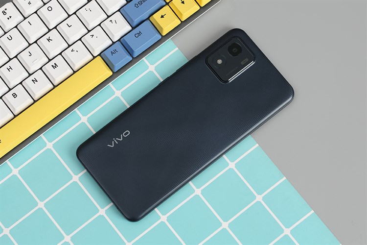 Điện thoại vivo Y01 Màu Đen