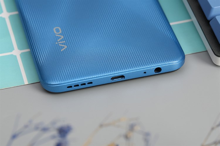 Điện thoại vivo Y01 Màu Xanh ngọc