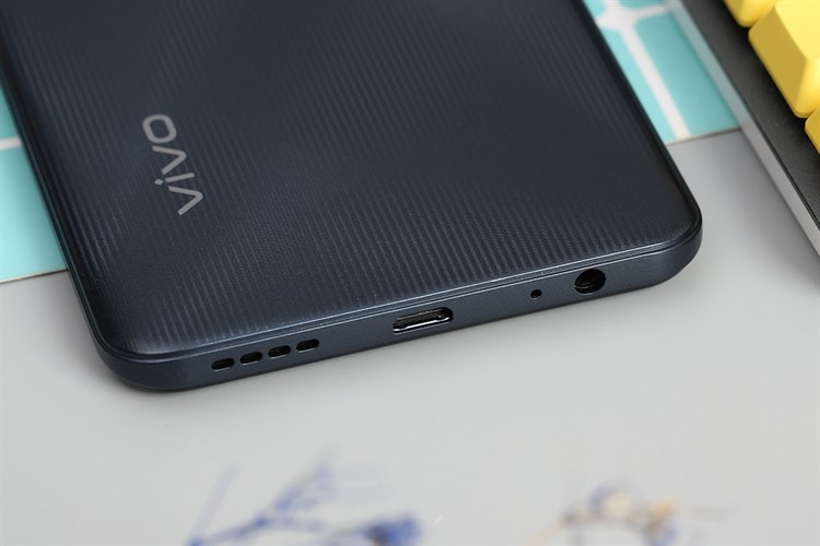 Điện thoại vivo Y01 Màu Đen