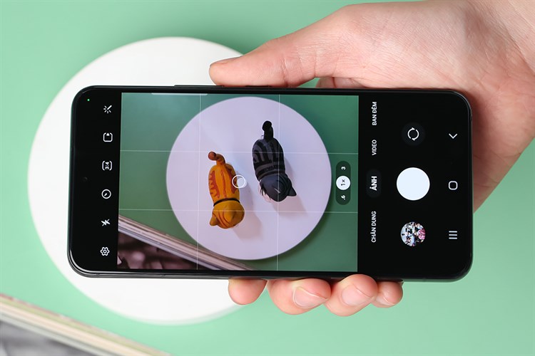 Điện thoại Samsung Galaxy S22 5G 256GB