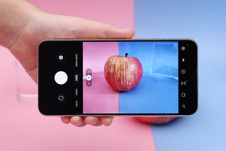 Điện thoại Samsung Galaxy S22+ 5G 256GB Màu Hồng