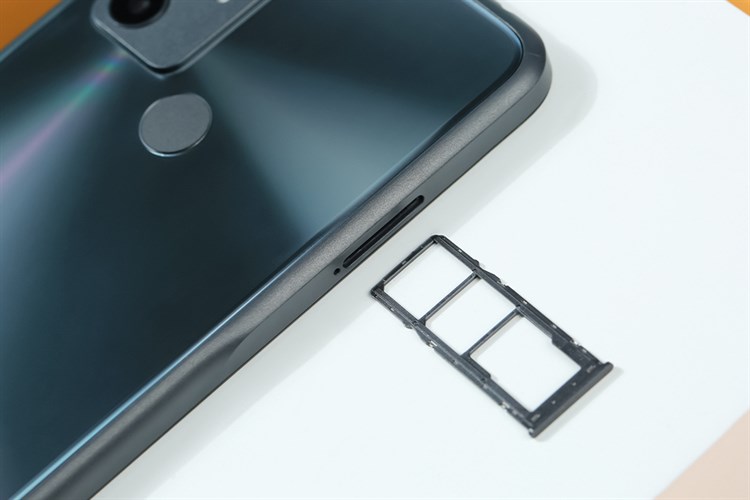 Điện thoại TCL 30 SE