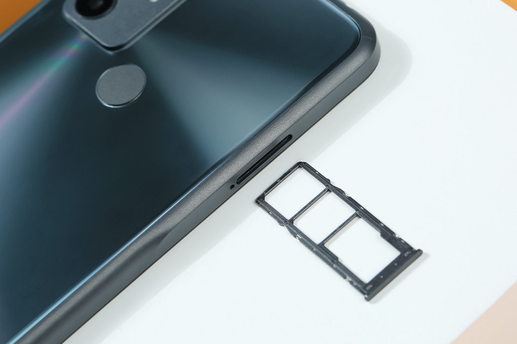 Điện thoại TCL 30 SE
