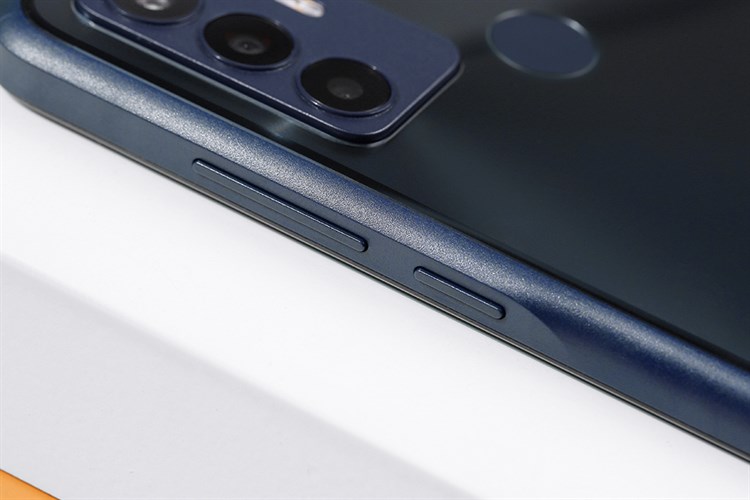 Điện thoại TCL 30 SE