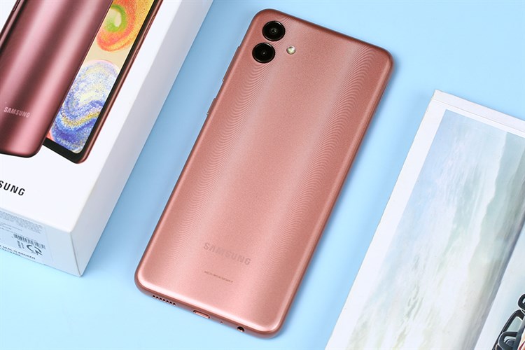 Điện thoại Samsung Galaxy A04 (3GB/32GB) Màu Nâu
