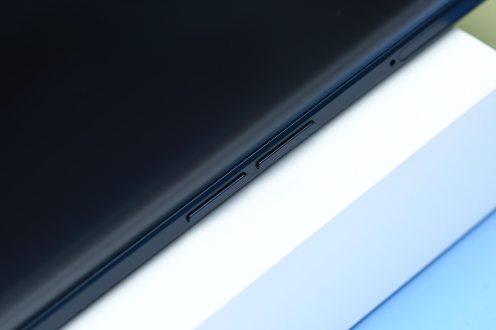 Điện thoại realme 9 4G Màu Đen
