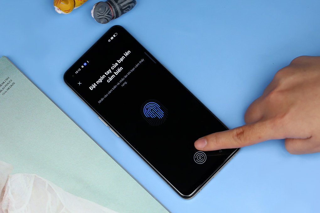 Điện thoại realme 9 4G Màu Vàng