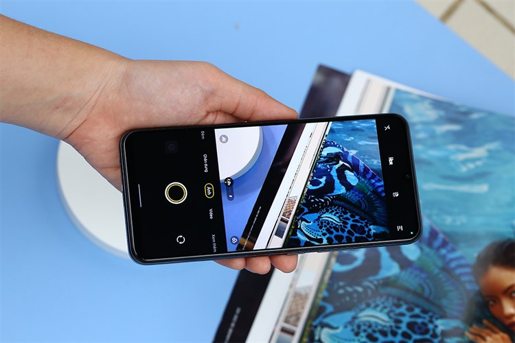 Điện thoại vivo Y55 Màu Đen