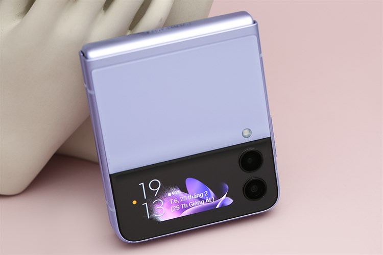 Điện thoại Samsung Galaxy Z Flip3 5G 128GB Flex Your Way