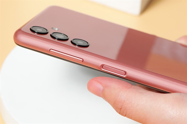 Điện thoại Samsung Galaxy A04s Màu Nâu