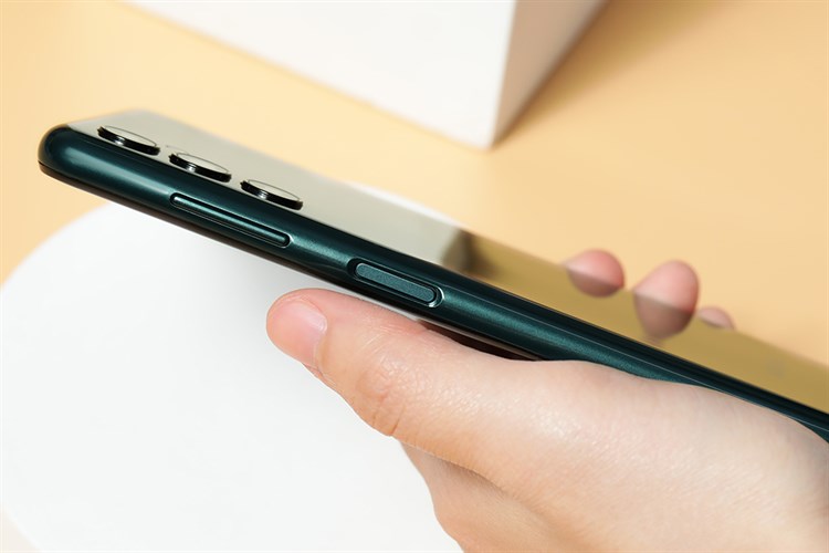 Điện thoại Samsung Galaxy A04s Màu Xanh lá đậm