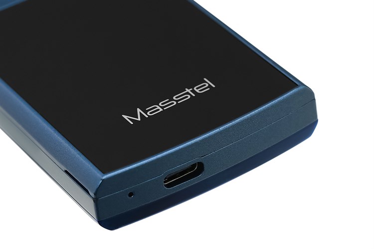 Điện thoại Masstel Lux 20 Màu Xanh Dương