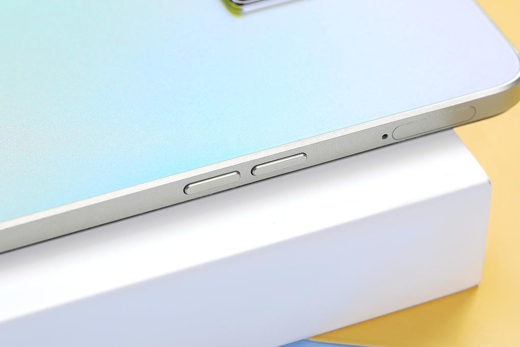 Điện thoại OPPO Reno8 Màu Vàng đồng