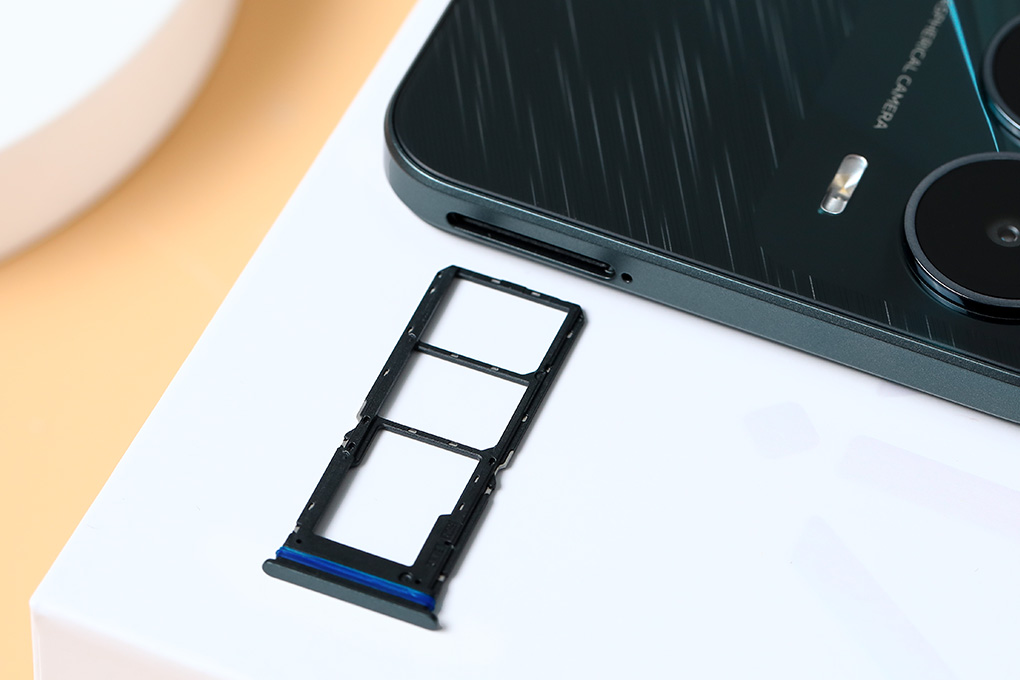 Điện thoại vivo Y16 128GB Màu Đen
