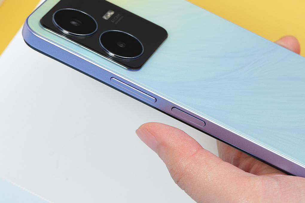 Điện thoại vivo Y22s 8GB Màu Xanh