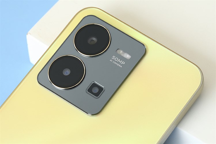Điện thoại vivo Y35 Màu Vàng