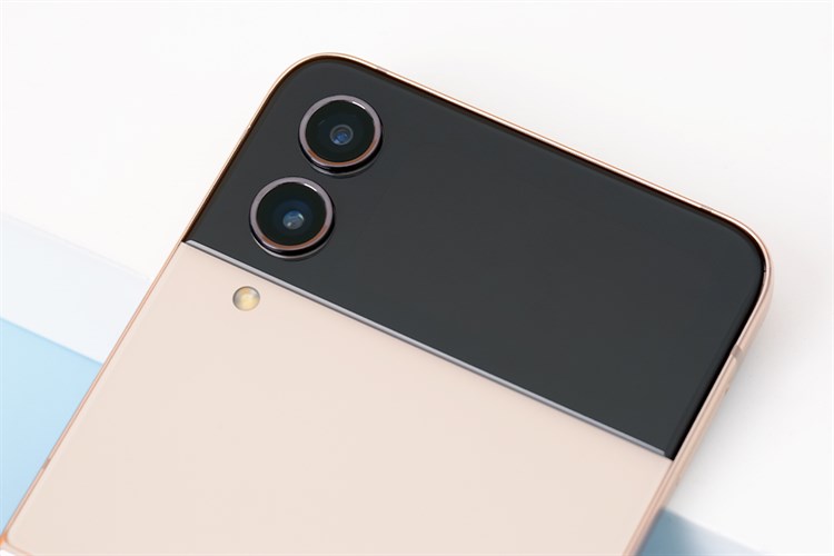 Điện thoại Samsung Galaxy Z Flip4 5G Đặc Biệt